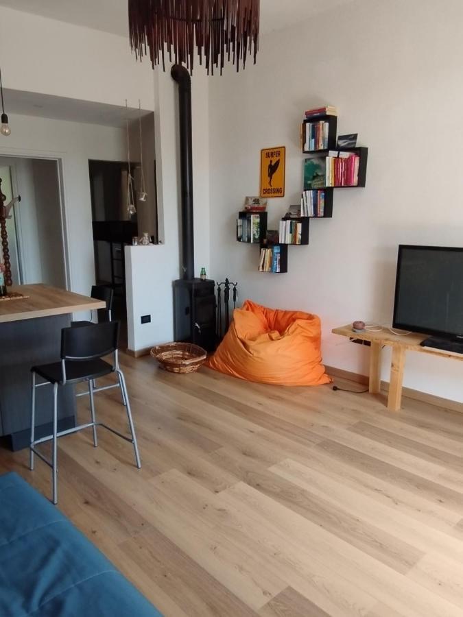 La Casina Di Lorenzo Apartment Livorno Bagian luar foto
